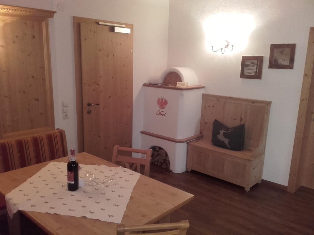 Tirol Appartement Haus Zillertal Zell am Ziller Zimmer foto
